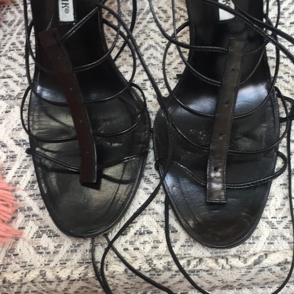 Strappy lace up Manolo Blahnik sandals - Picture 7 of 7